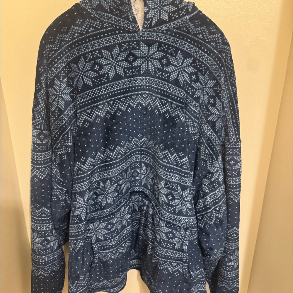 Men or Women’s  Blue Patterned Sweater